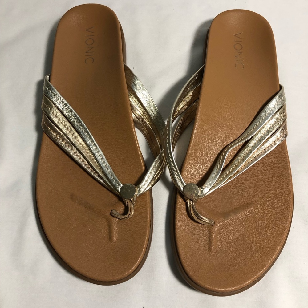 EUC - Vionic Sandals